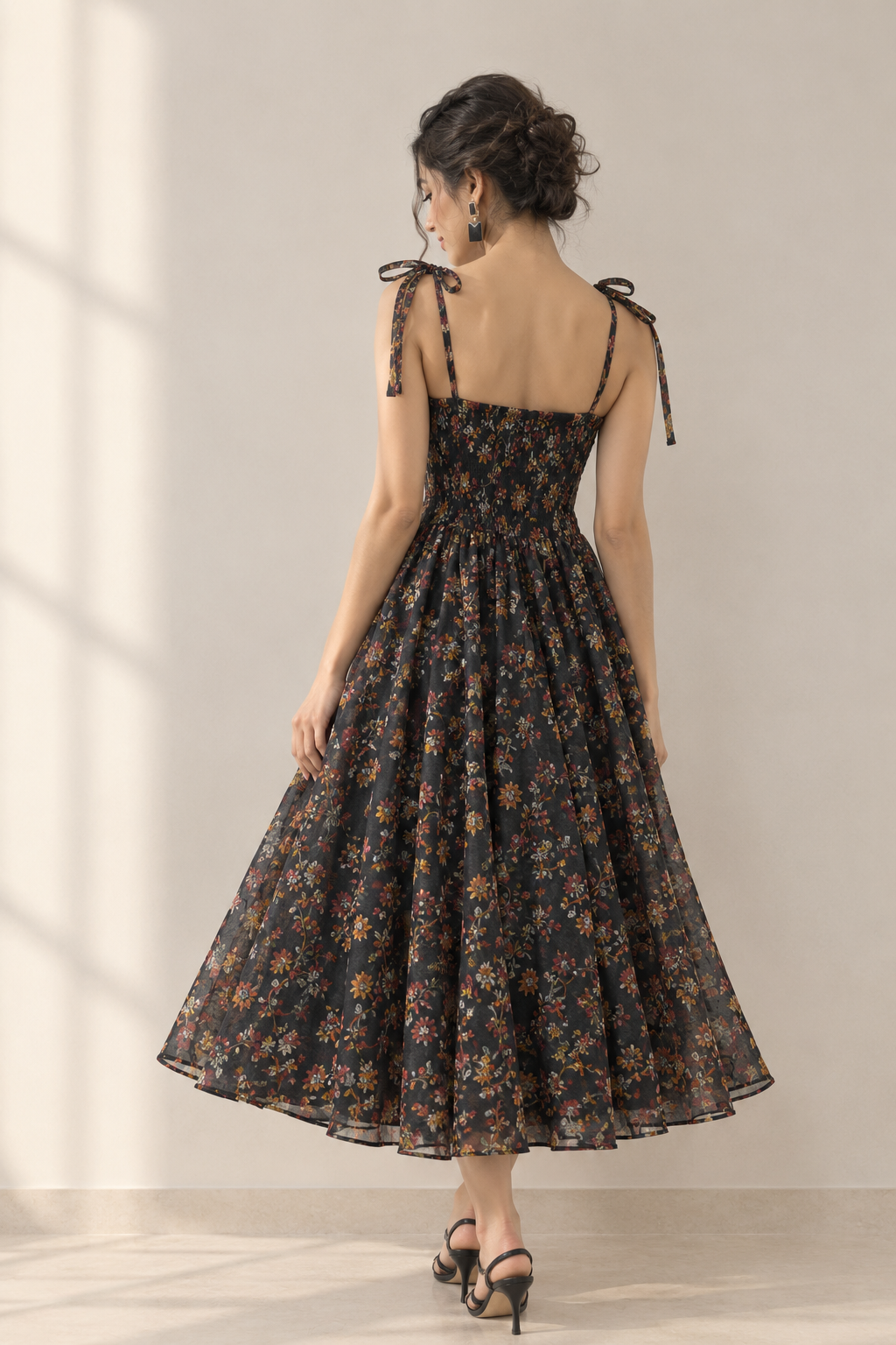 Kota doriya noodle strap black Midi dress